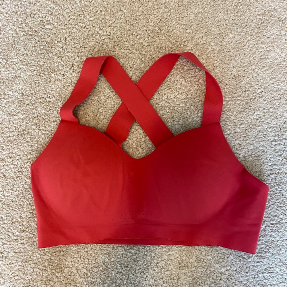 Uniqlo Molded Sports Bra